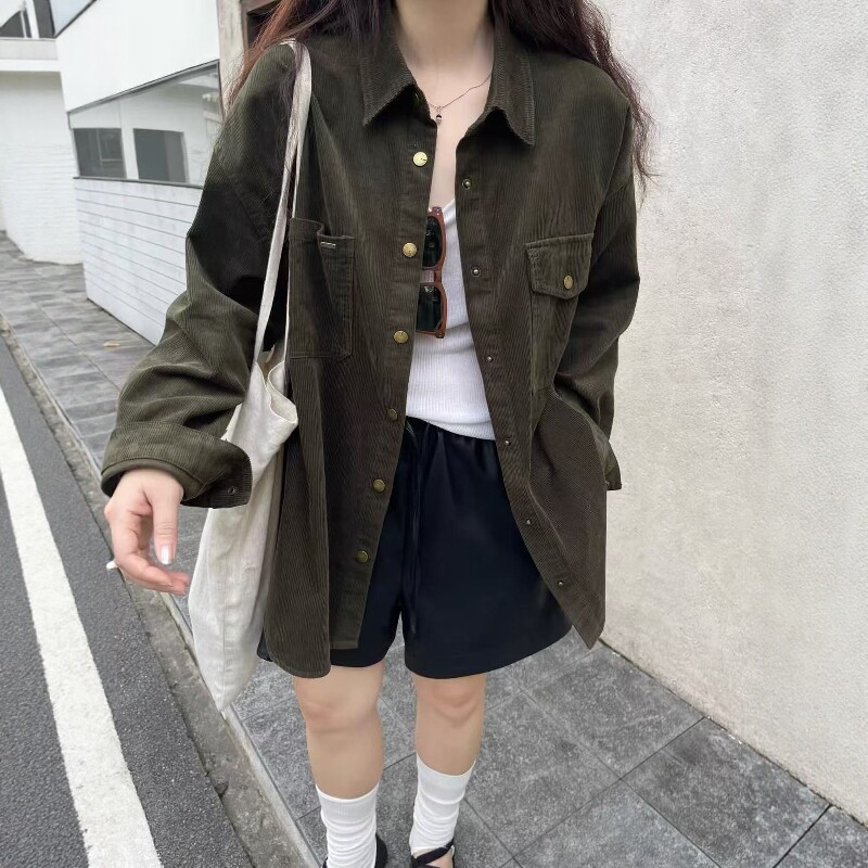 one seven复古翻领灯芯短外套