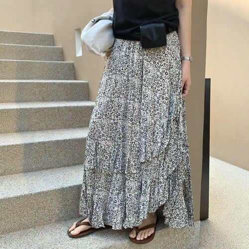 2026春夏one seven新款高腰宽松显瘦不对称荷叶边a字裙半身裙女