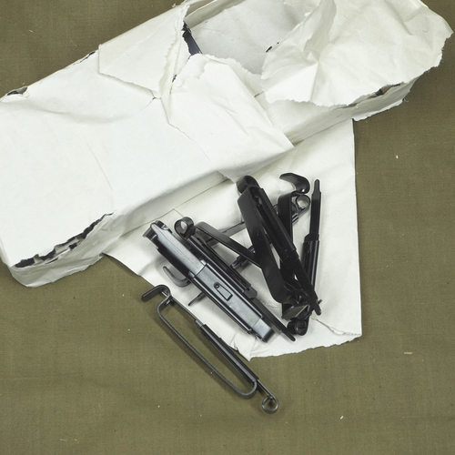 早期援外钢制ALICE插扣