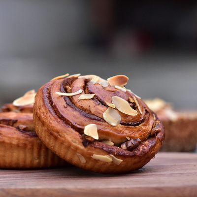 肉桂卷核桃欧式下午茶代餐面包