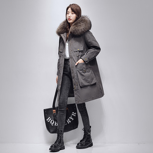 海宁派克服女2025年冬季新款年轻款獭兔毛内胆可拆卸皮草外套连帽
