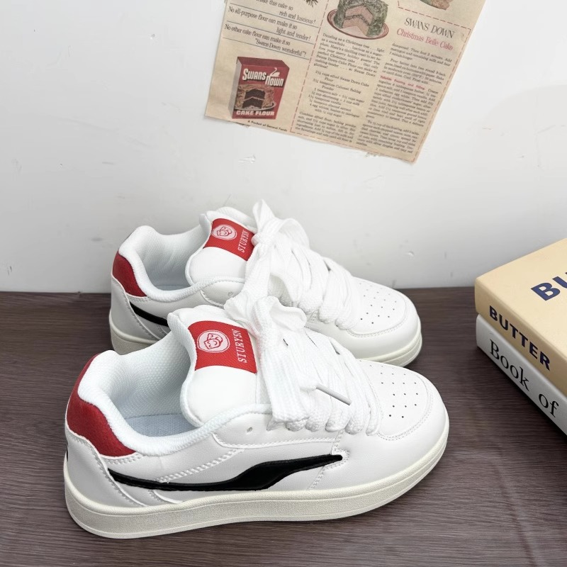 2026新款春季韩版小众面包鞋休闲板鞋女ins学生百搭运动鞋小白鞋