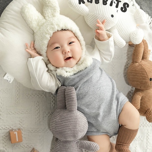 简约纯净ins居家风百天周岁男女宝宝小兔子儿童摄影拍照服装道具