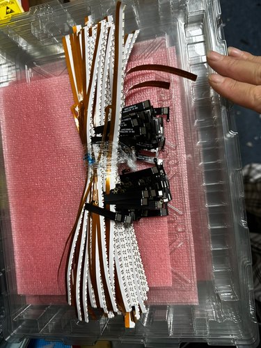 A1706A1708A1989A2337A1932 A1707A1990A2141A2681液晶屏灯条