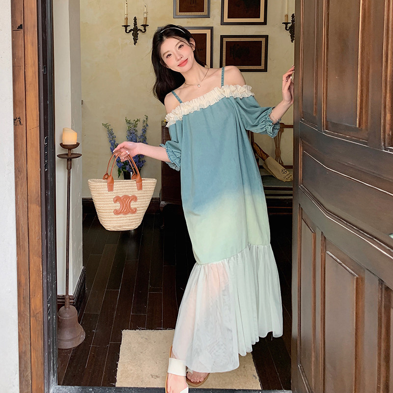 法式渐变吊带一字肩连衣裙女2025夏季新款韩版宽松显瘦拼接长裙子图片