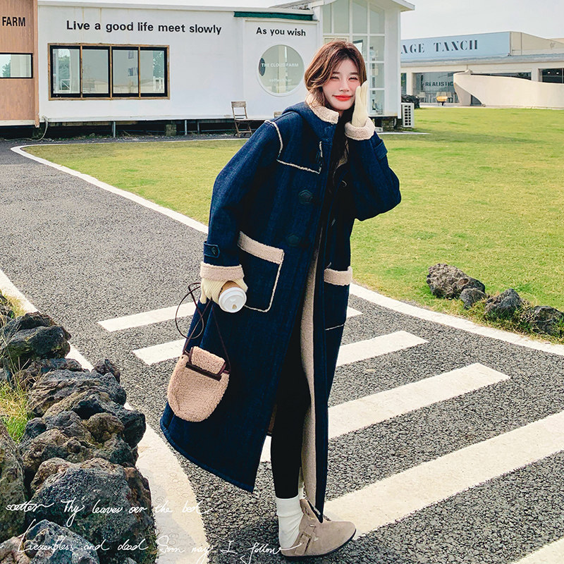 深蓝色韩系学院风长款连帽羊羔毛大衣女2025冬季保暖加厚皮毛一体,女装毛呢外套,2C018