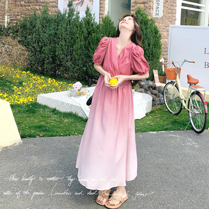 法式浪漫粉色渐变连衣裙女2025夏季新款高级感超好看气质绝美长裙图片