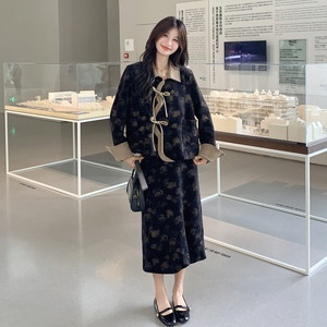 新中式国风优雅气质套装女2025早秋新款撞色印花外套半身裙两件套图片