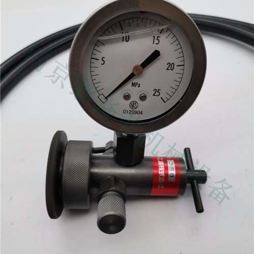 日本NOK VGS350-TSS250-4氮气蓄能器罐TAT150-10/C