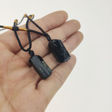 跨境热销天然黑碧玺水晶吊坠 电气石原石矿标网兜项链挂件