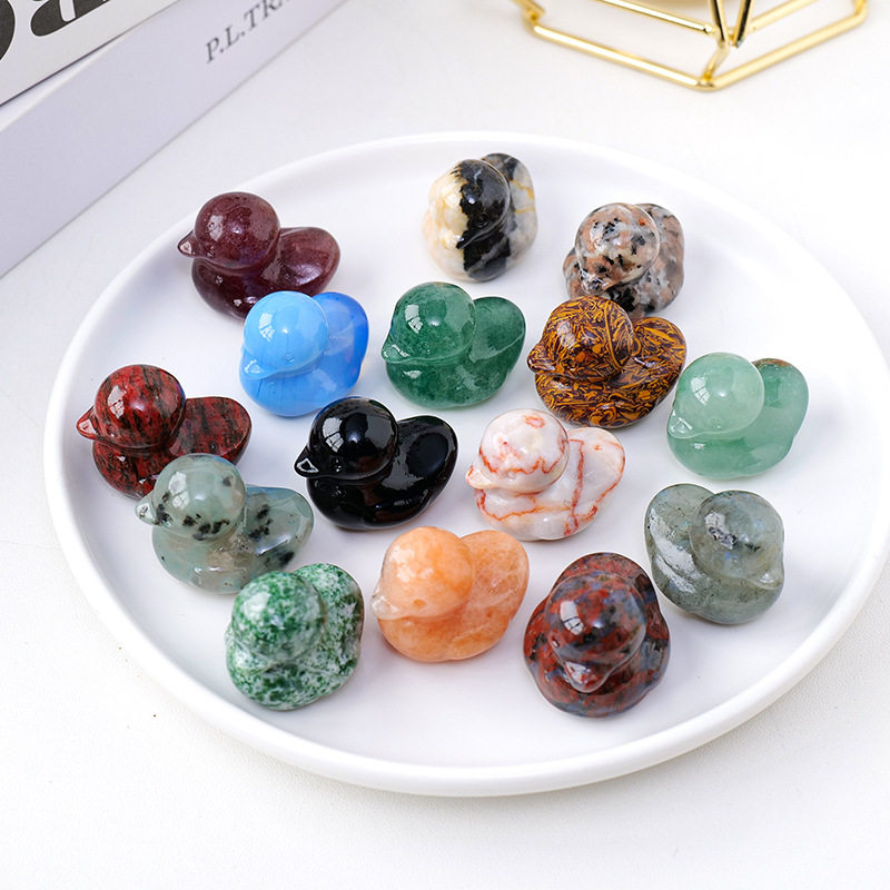 天然水晶鸭子雕刻件水晶原石半宝石矿标粉水晶东陵玉小黄鸭摆件