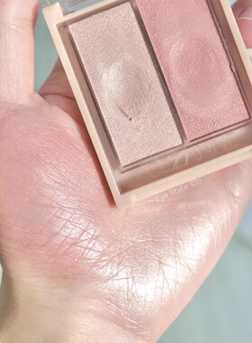 保税！日本cezanne倩诗丽倩丽新品双色生巧腮红高光膏眼影一体盘