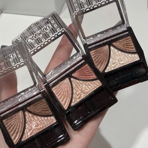 日杂清透日本canmake三色眼影