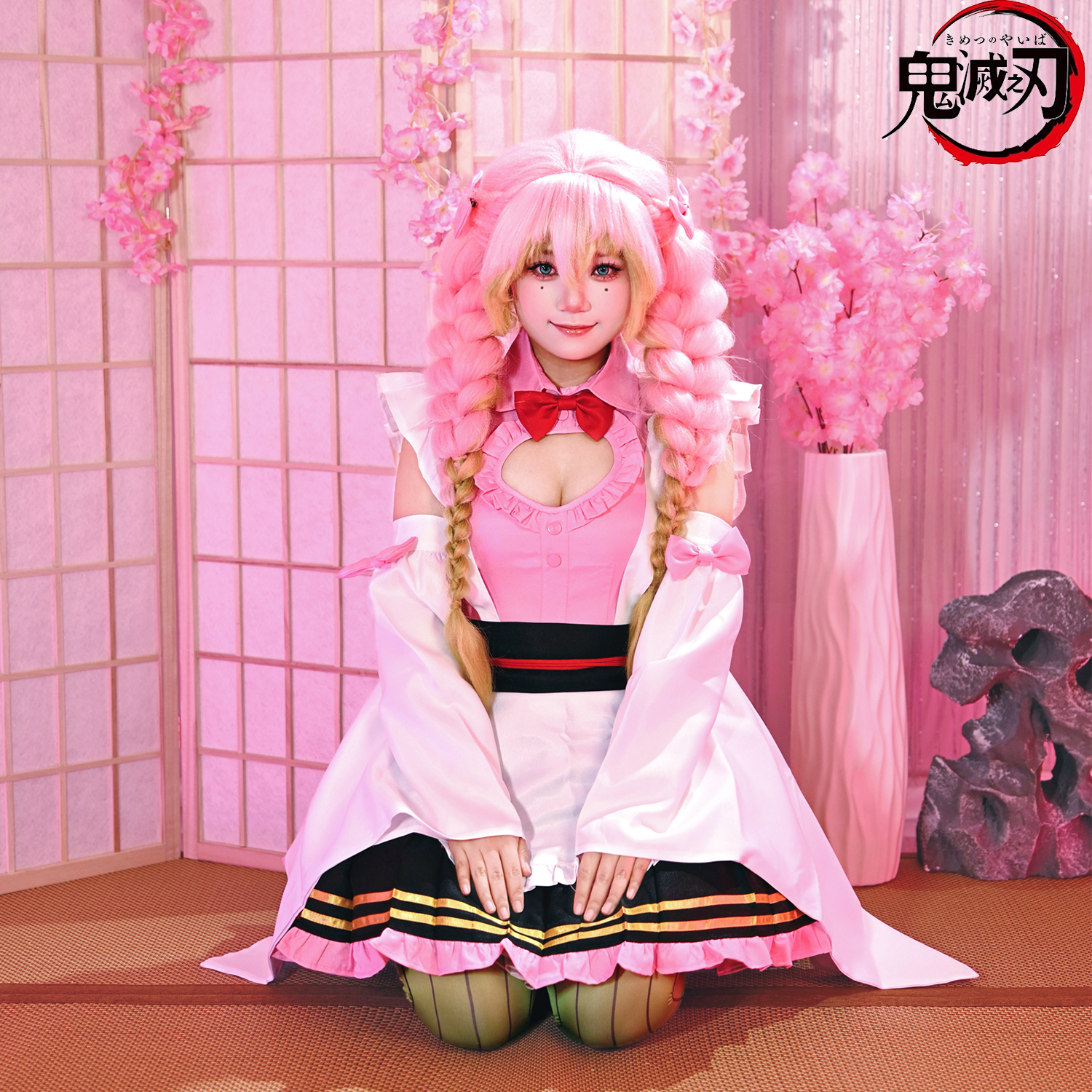 鬼灭之刃c服甘露寺蜜璃女仆cos服