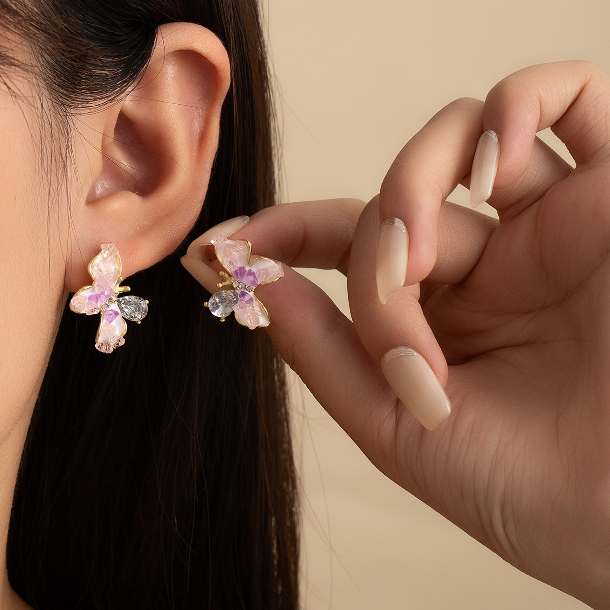 银针超仙粉紫色水晶蝴蝶耳钉法式