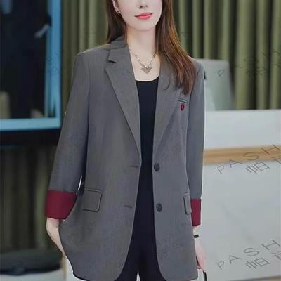 春秋新款今年流行西服上衣时尚