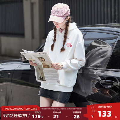 唐狮2025秋款女卫衣连帽休闲情侣女左胸爱心图案印花连帽卫衣