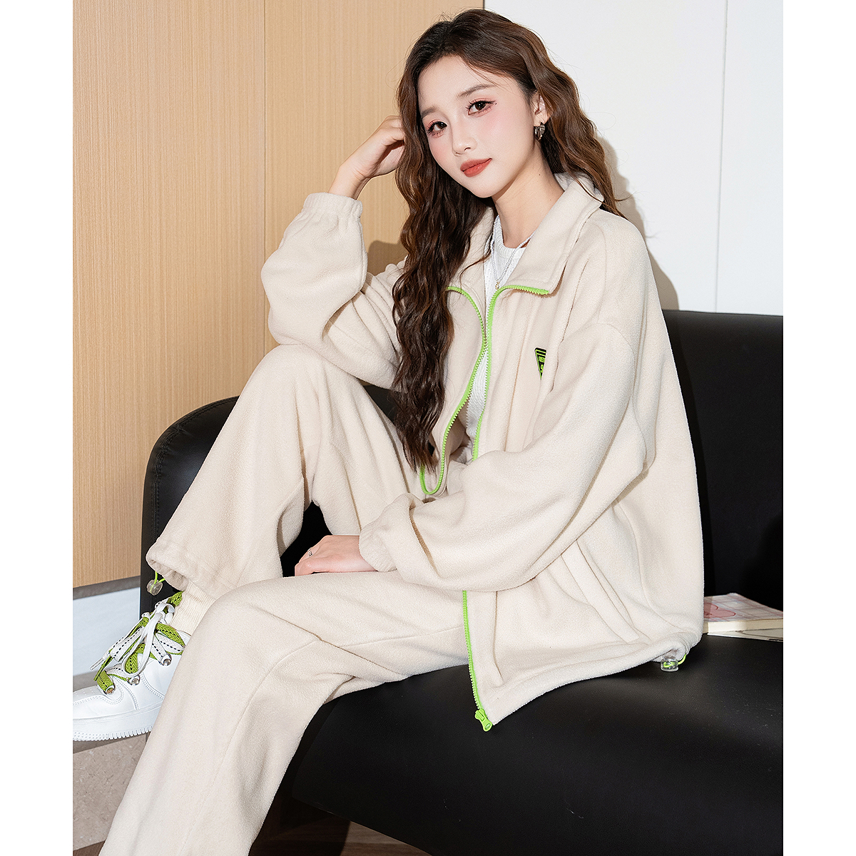 唐狮摇粒绒休闲运动套装女2025年春款小个子学生外套两件套晨跑d8