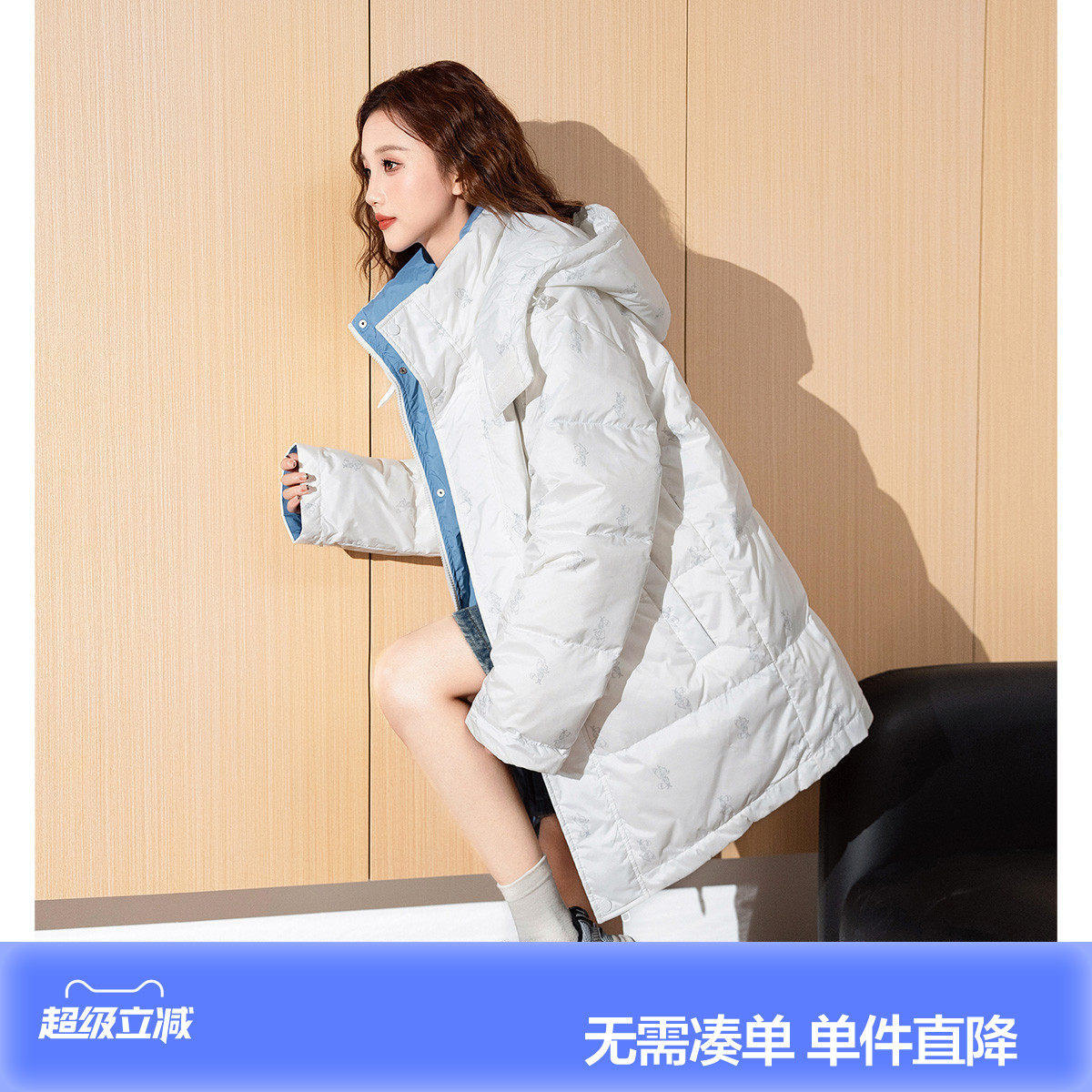 唐狮2026冬装新款一手长连帽满印女羽绒服立领撞色面包服外套潮