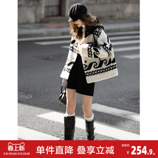 唐狮2026秋冬季厚外套女连帽满印仿羊羔毛短款外套设计感独特休闲