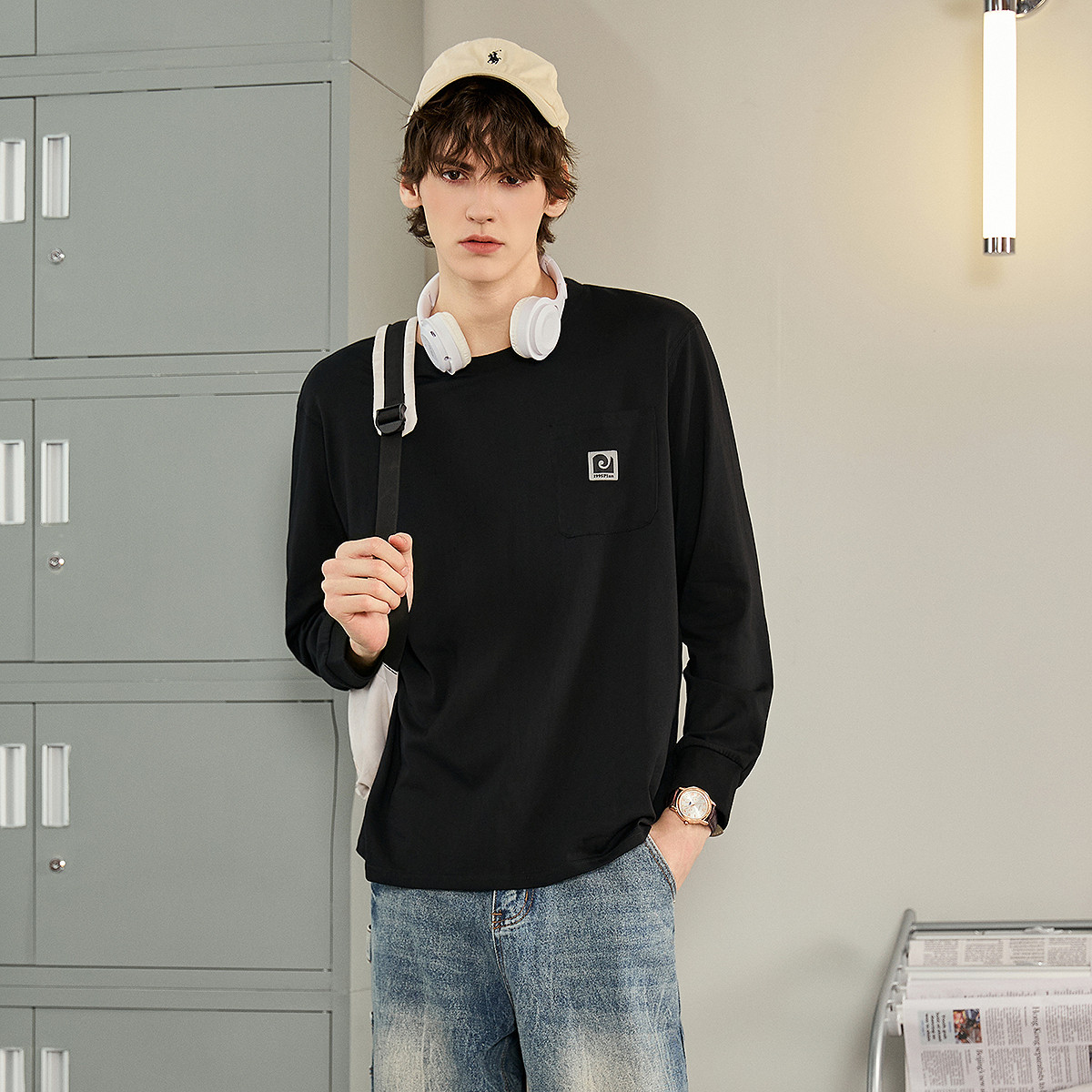 唐狮男装长袖T恤2025秋季新款潮流圆领上衣宽松青少年黑色打底衫
