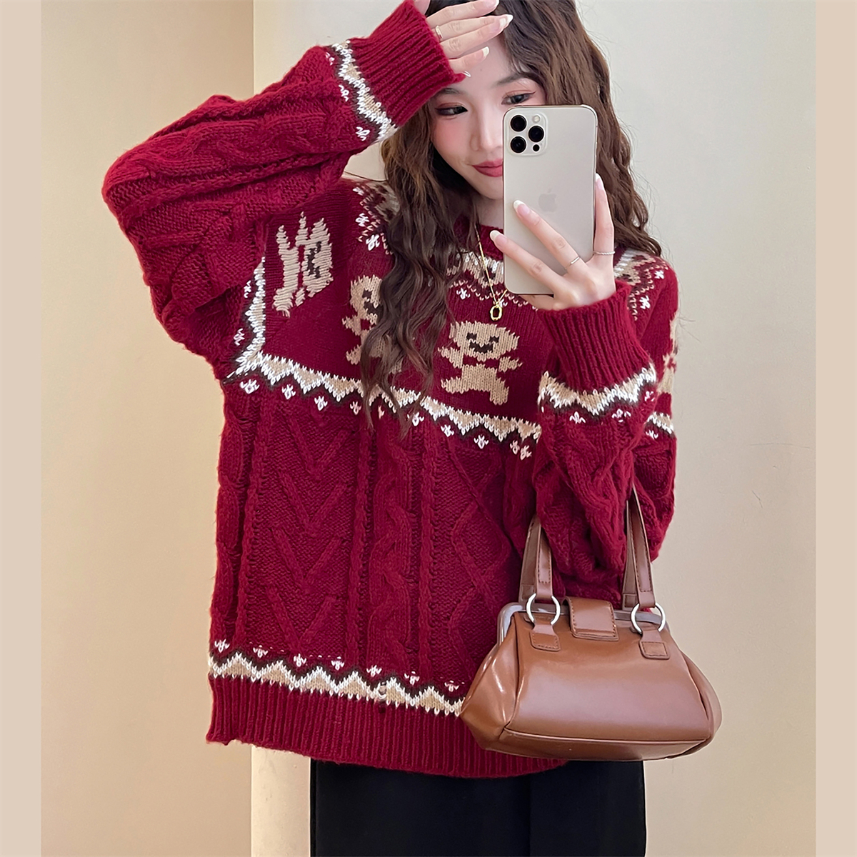 唐狮2025秋冬季毛衣女新年氛围感圣诞红色慵懒设计感圆领套头上衣