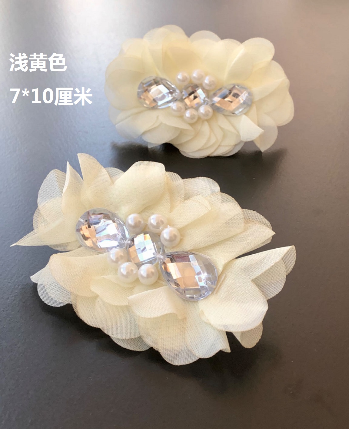 8朵价手工缝浅黄色雪纺花瓣叶玻璃水钻珍珠装饰花朵帽花服装辅料