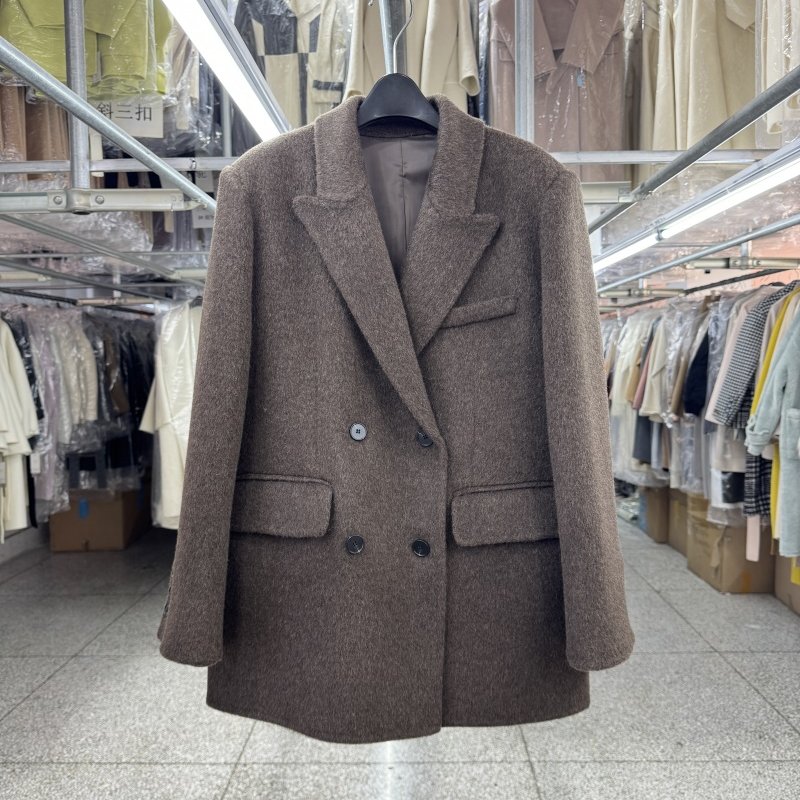 牦牛绒拿铁咖啡色双面绵羊毛大衣女西服款秋冬新款双排扣毛呢外套