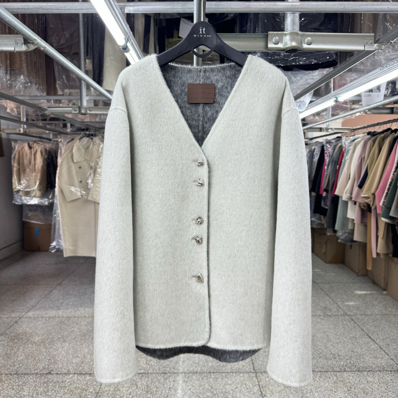 V领双面羊毛大衣女短款小个子 25年新款俩面穿拼色单排扣毛呢外套