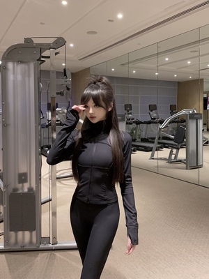 时尚百搭修身瑜伽外套