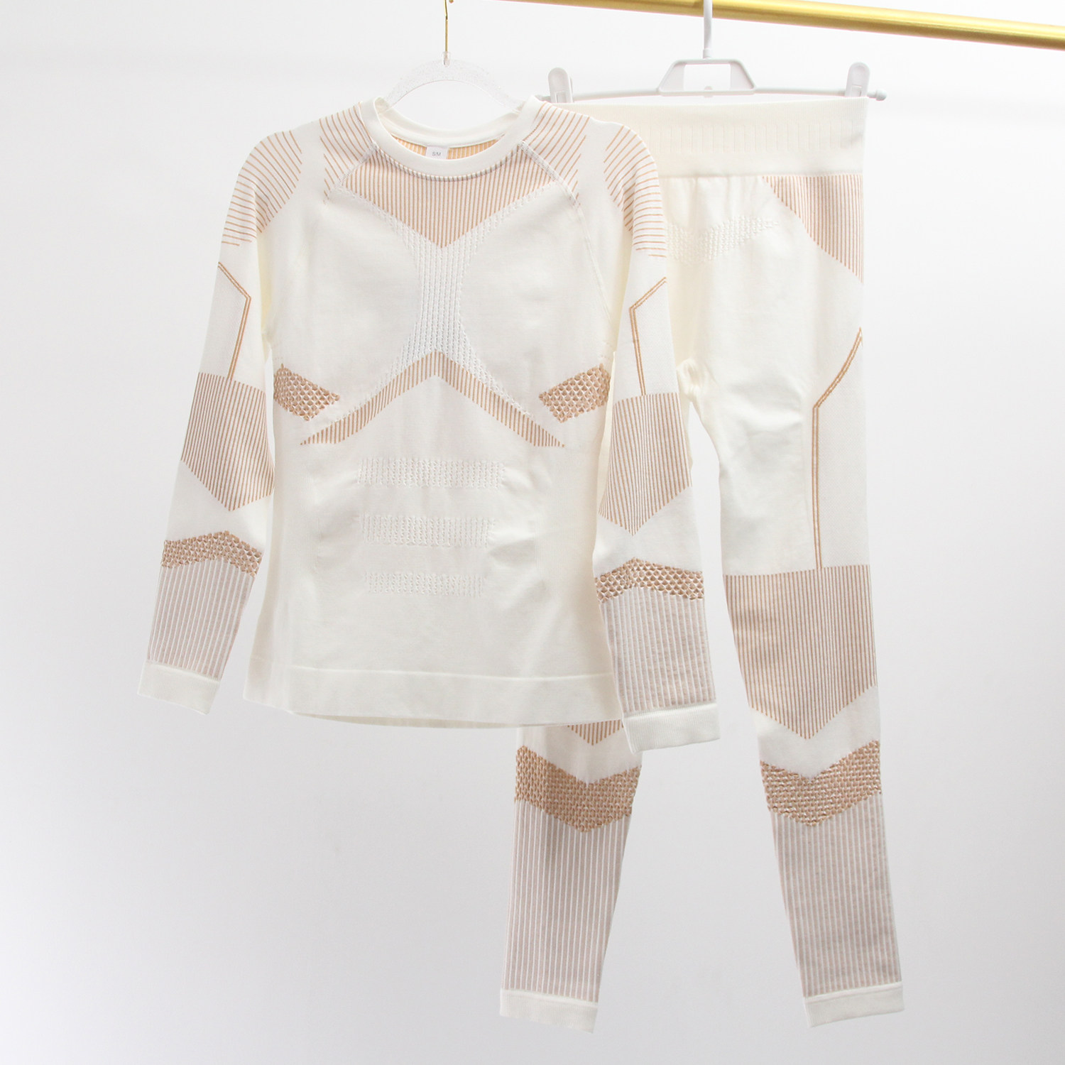 美利奴羊毛恒温冬季运动服女紧身滑雪打底衣高弹蜂窝透气无缝套装