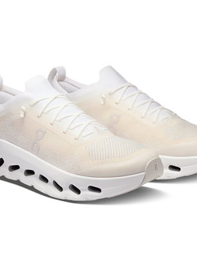 日本代购 ON昂跑 Cloudtilt Moon 男女柔软编织透气缓震户外跑鞋