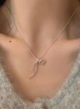 极简蝴蝶结项链女轻奢小众设计感蛇骨链潮 送女友生日礼物