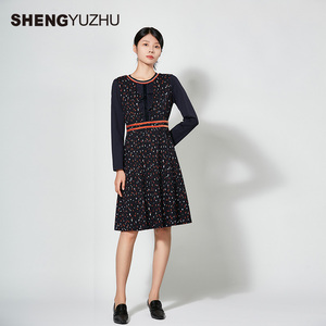 声雨竹官方旗舰店春夏新款连衣裙女士穿搭商场同款长袖显瘦休闲