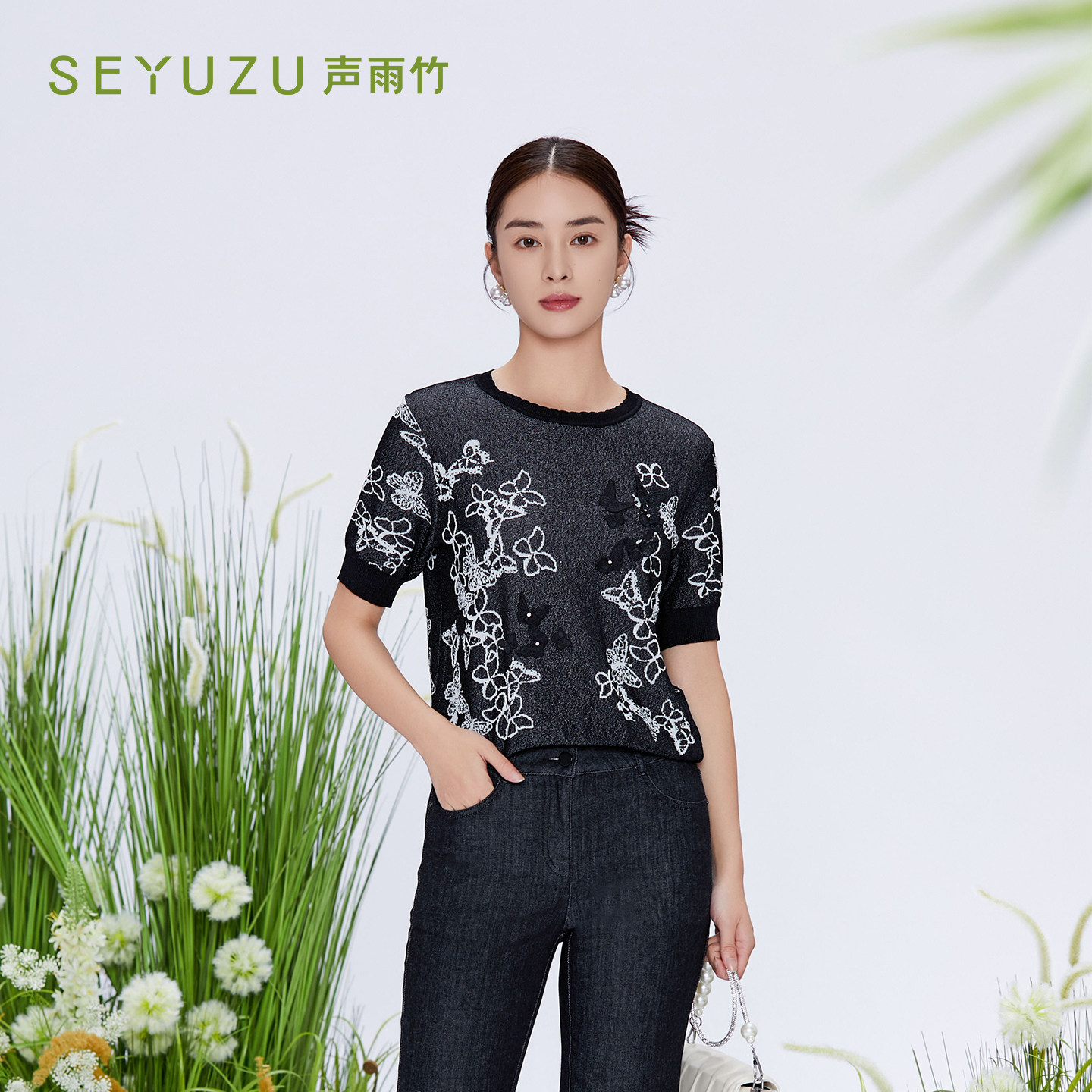 声雨竹官方旗舰店2026夏季黑白花圆领短袖针织线衫女薄款绣花上衣