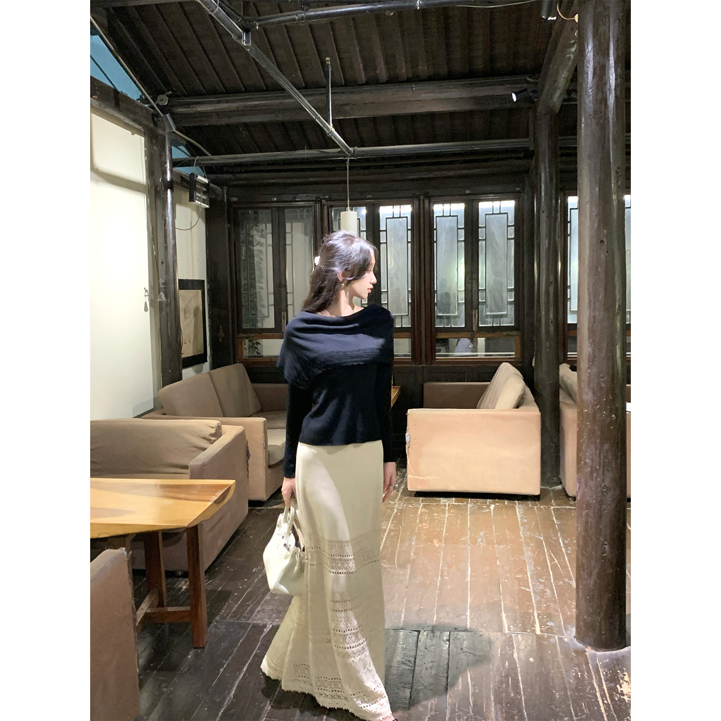 韩系荡领黑色针织长袖上衣镂空蕾丝鱼尾半身裙两件套温柔气质套装
