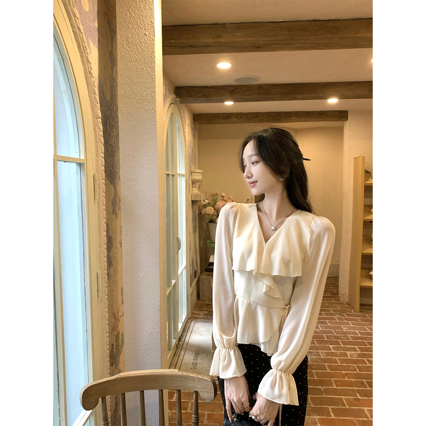 韩语琳浅黄色套装时尚套装