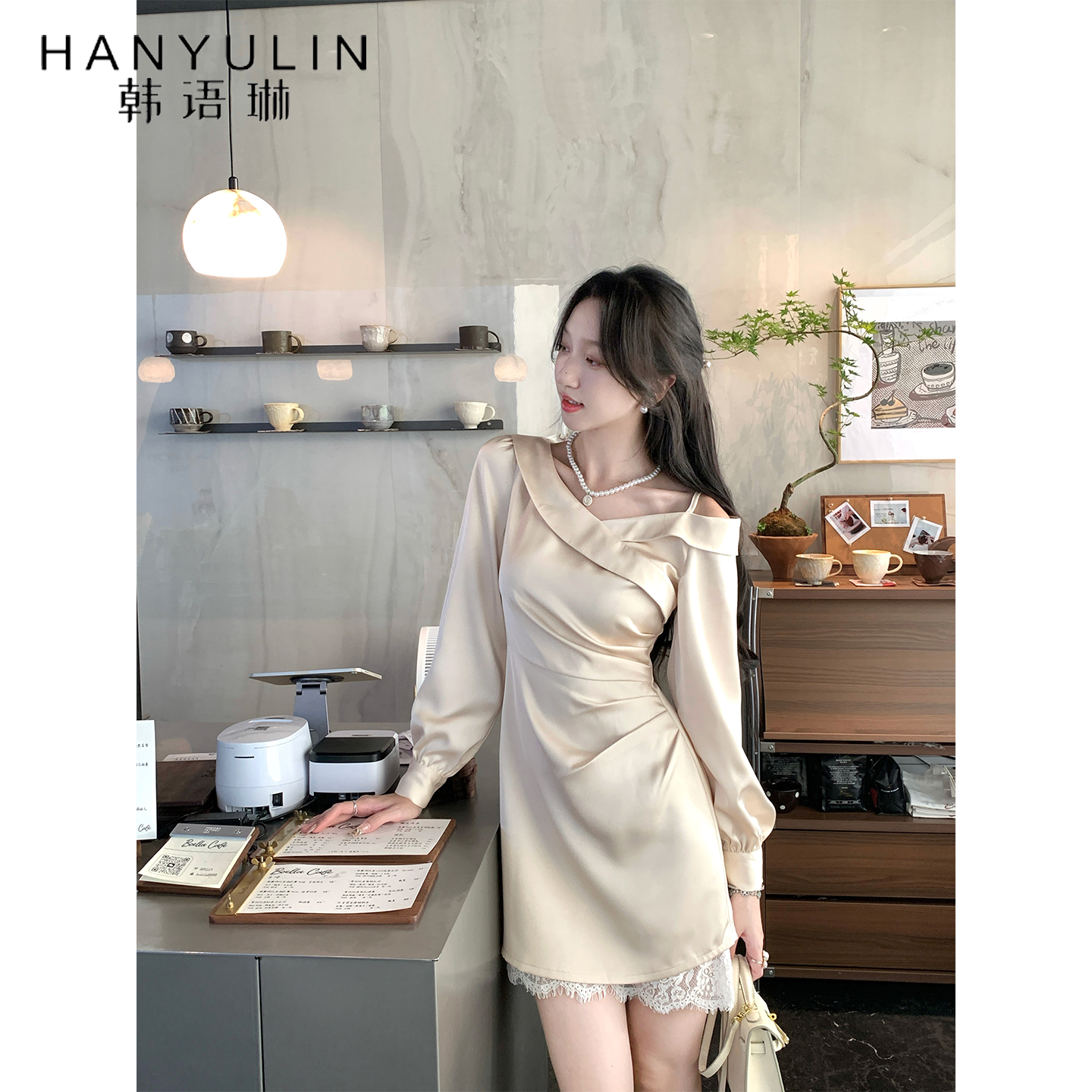 杏色连衣裙短裙女2025春季新款