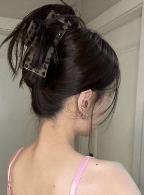 气质复古豹纹盘发抓夹大号鲨鱼夹子长方形发夹后脑勺发抓2024新款