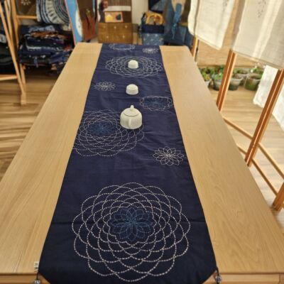 云艺阳光  手工刺字绣草木蓝染纯棉精品桌旗茶席桌芯餐桌家居装饰
