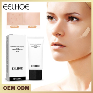 Moisturize skin before isolating cream and concealer blemish