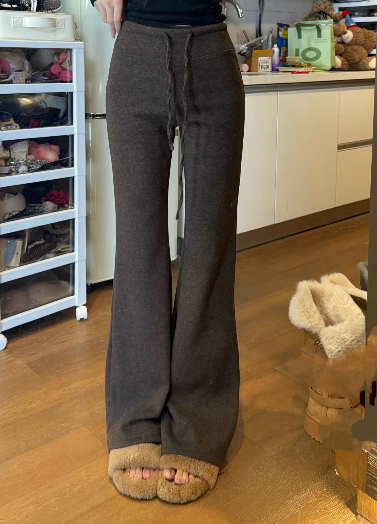 Miss家 2025秋冬韩版时尚百搭宽松显瘦高腰抽绳微喇加厚休闲裤女