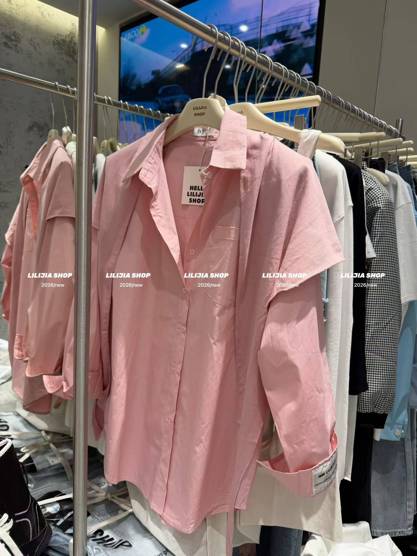 Miss家 2026新款韩版时尚百搭显瘦粉色翻领披肩长袖衬衫女上衣