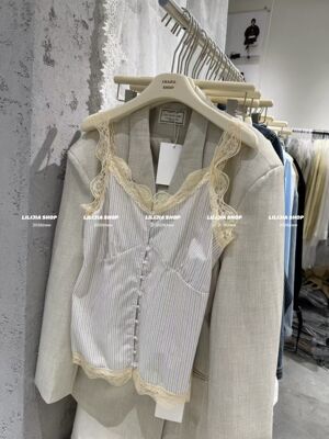 Miss家 2026春夏新款韩版时尚百搭显瘦蕾丝拼接竖条纹吊带背心女