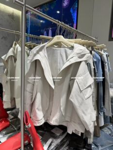 时尚 韩版 百搭显瘦高级感气质连帽冲锋衣风衣外套 2026新款 Miss家