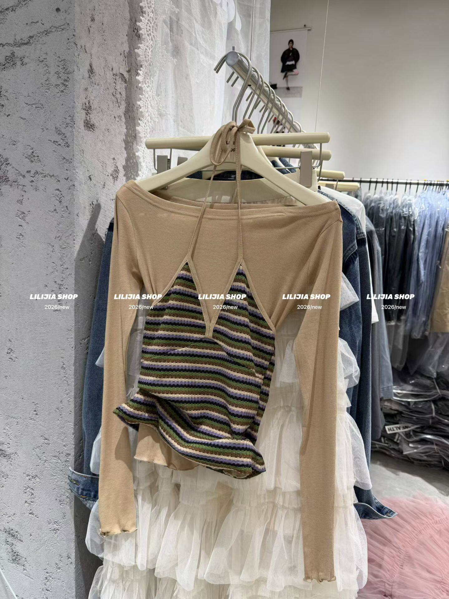 Miss家 2026新款韩版时尚百搭显瘦吊带背心+长袖T恤两件套套装女