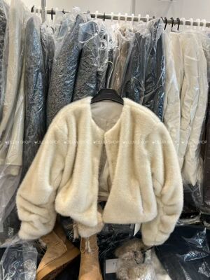 Miss家 2025冬新款高级感立领仿貂环保短款显瘦保暖宽松毛毛外套