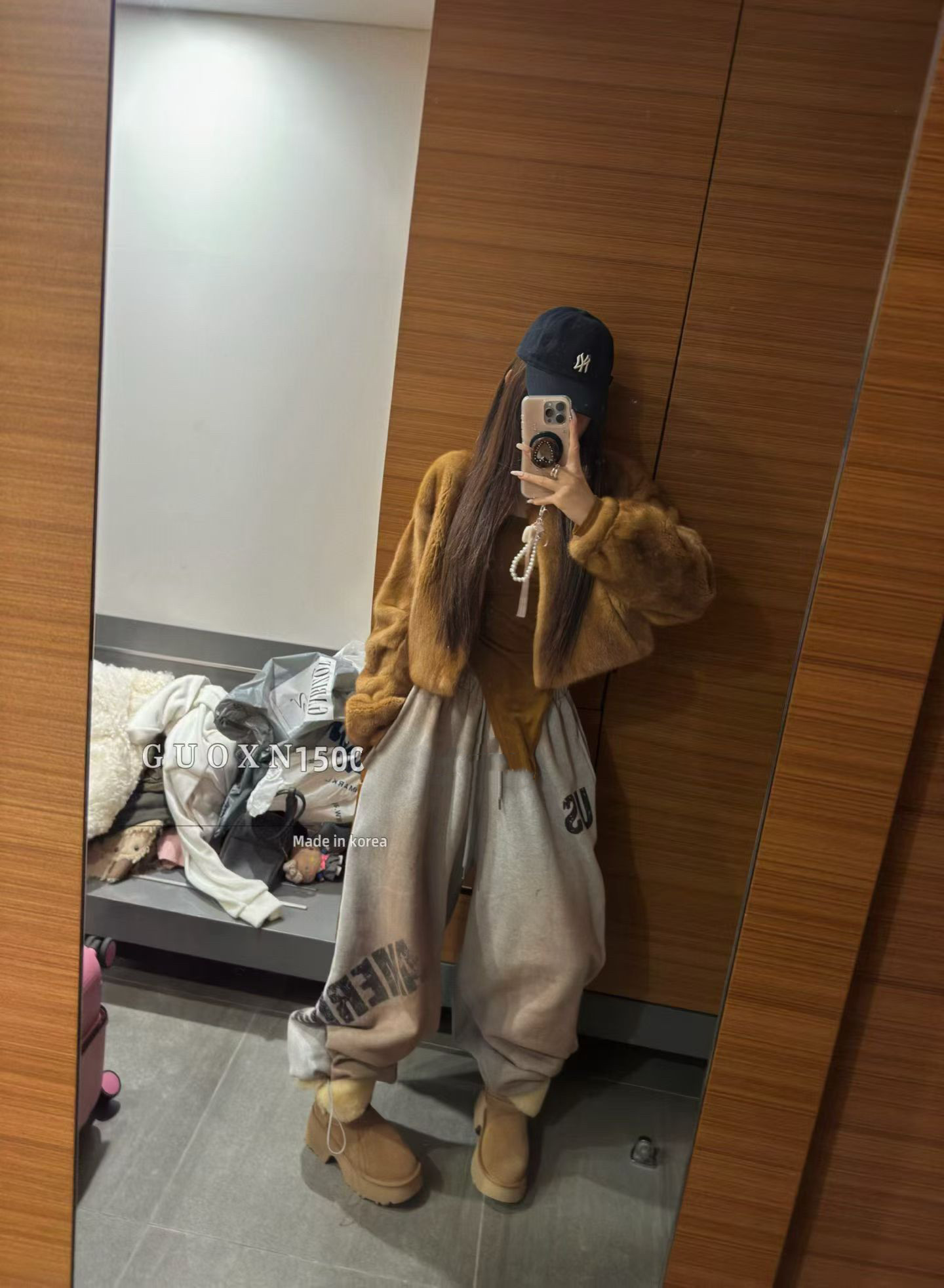 Miss家 2025冬新款高级感圆领仿貂环保短款显瘦保暖宽松毛毛外套,女装/女士精品,短外套,淘宝优惠券,粉丝福利购,淘宝优惠卷