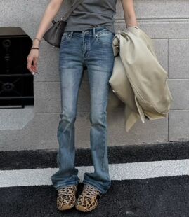 时尚 韩版 百搭高腰显瘦微喇牛仔裤 修身 Miss家2026春季 显瘦长裤 新款