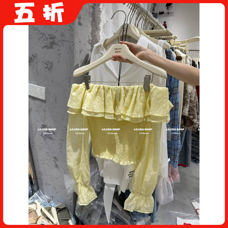 【五折】设计感荷叶边一字领波点衬衫女春薄款露肩喇叭袖罩衫衬衣